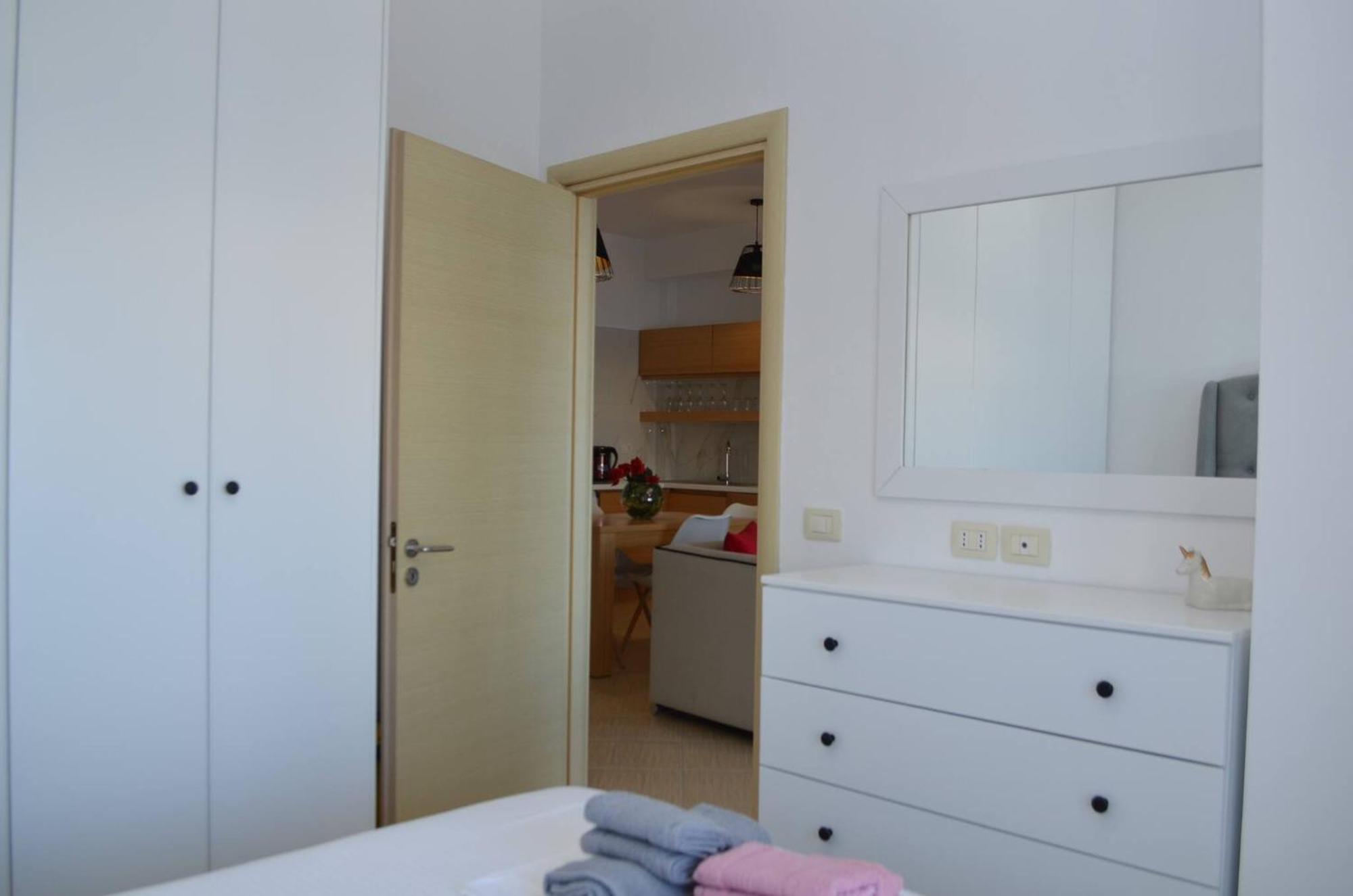 Sunset Tarraces Apartment Sarande Exterior photo