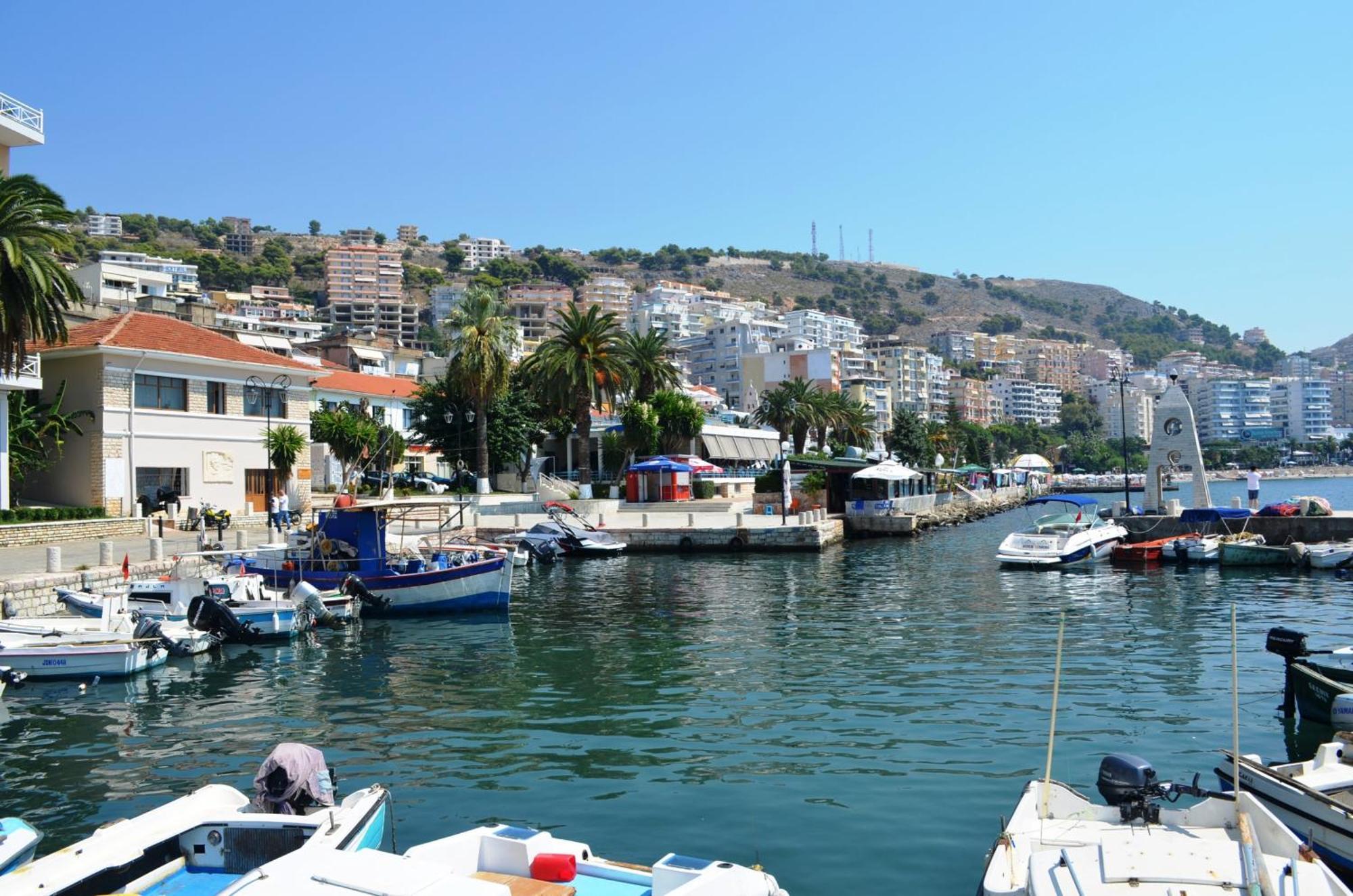 Sunset Tarraces Apartment Sarande Exterior photo